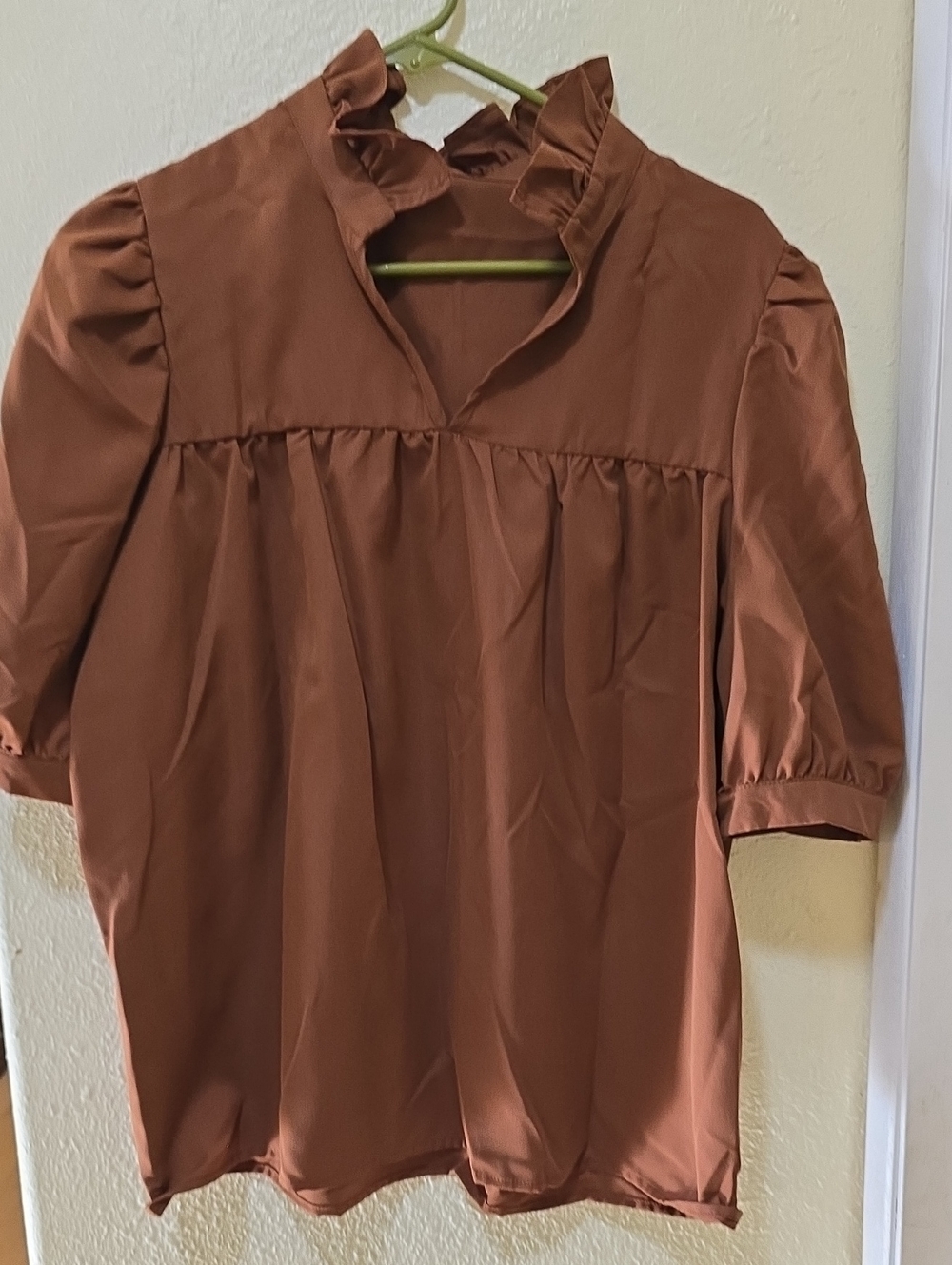 SHEIN Rust Ruffled V-Neck Puff Sleeve Blouse